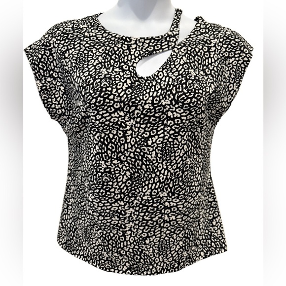 INC International Concepts Black and White Patterned Blouse, PL - Picture 1 of 5